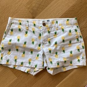 Old navy pineapple shorts